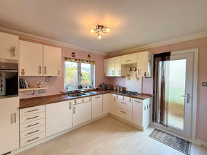 Photo 24- click for photo gallery